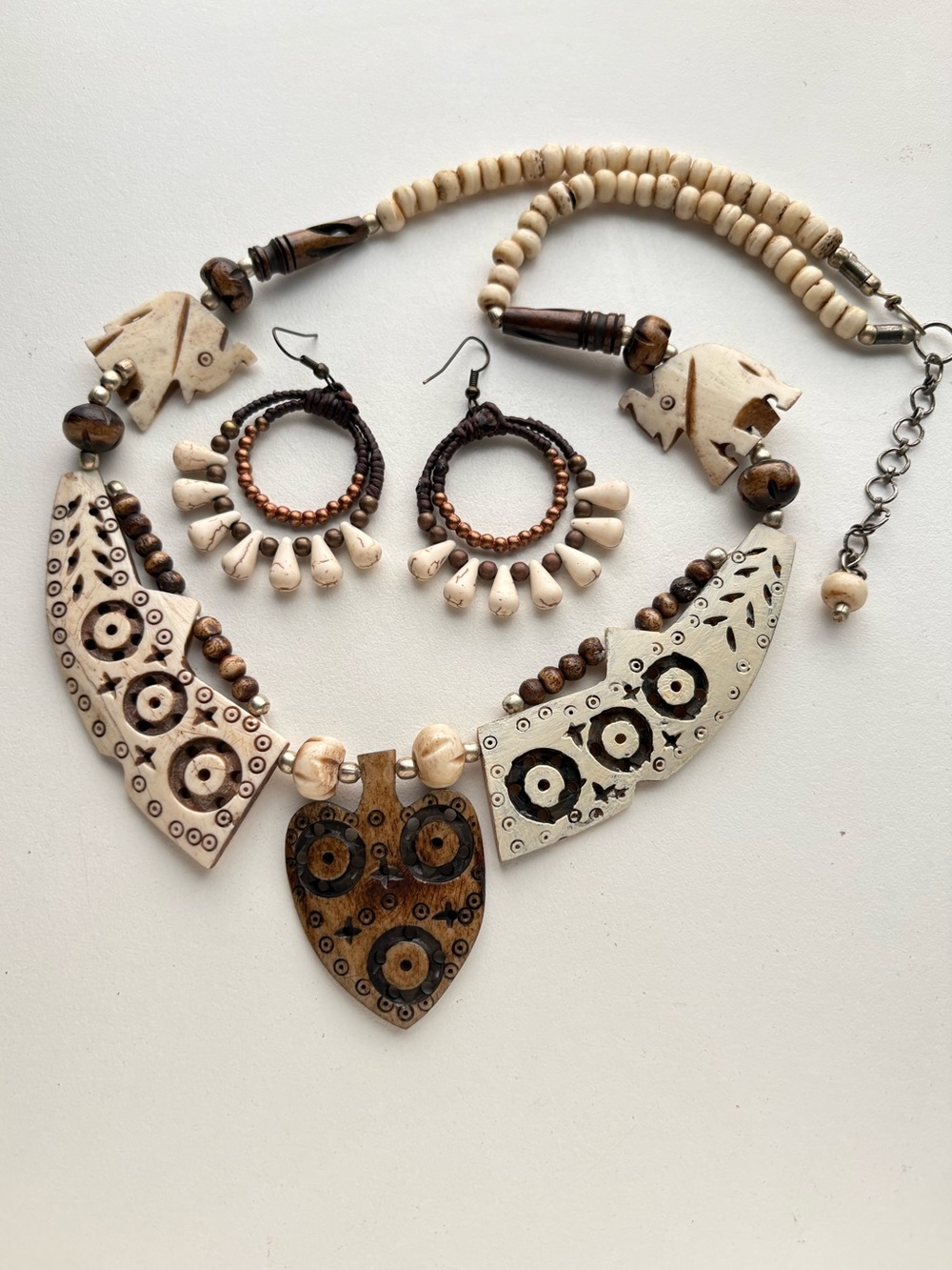 Vintage Carved Bone Horn Elephant Tribal organic Jewelry Boho Ethnic